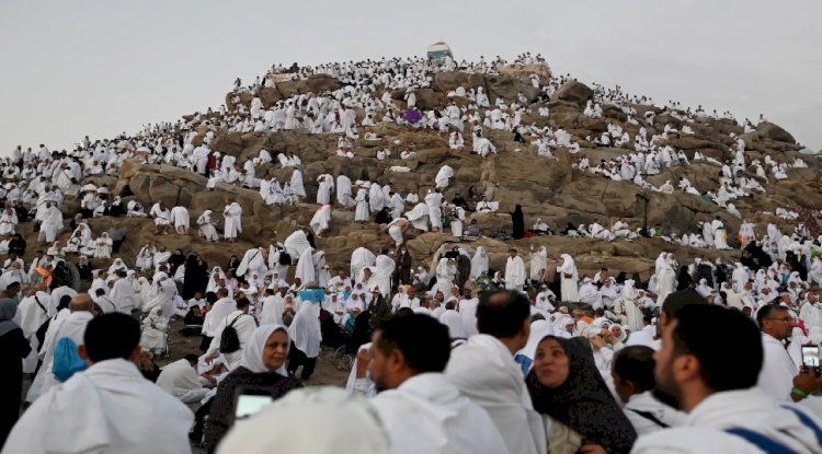 يوم عرفه أقدس أيام السنه