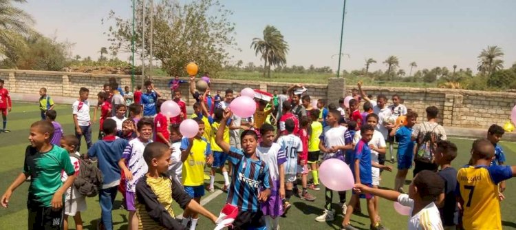 محافظ المنيا : استمرار فعاليات مبادرة العيد أحلى وفرق ميدانية للمرور على مراكز الشباب بالمحافظة
