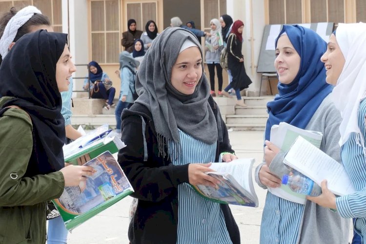امتحان الديناميكا يحتاج الي اساتذة للحل وليس لطلبة ثانوي