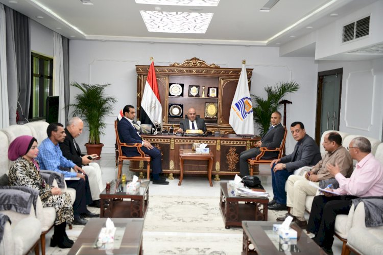 محافظ قنا يعتمد قرار تخصيص أرض لإنشاء مقر لإدارة أبوتشت التعليمية 