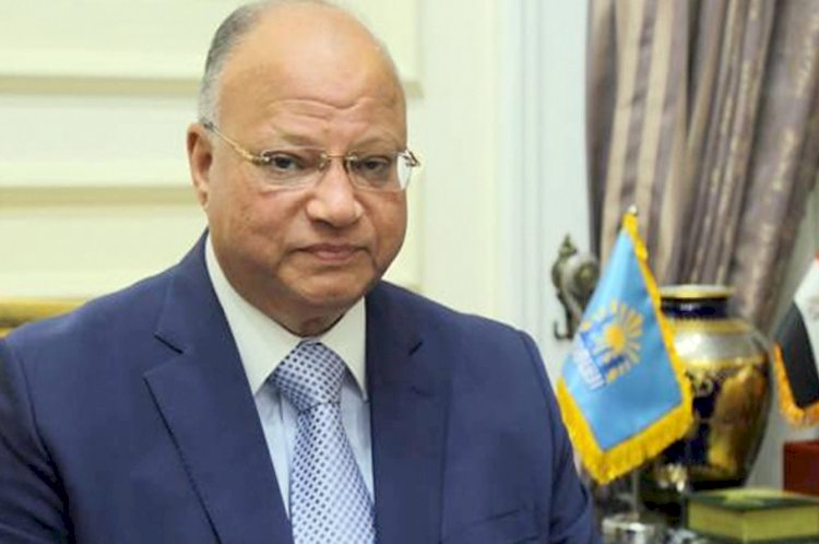 انهيار عقار مكون من خمس طوابق في حدائق القبة