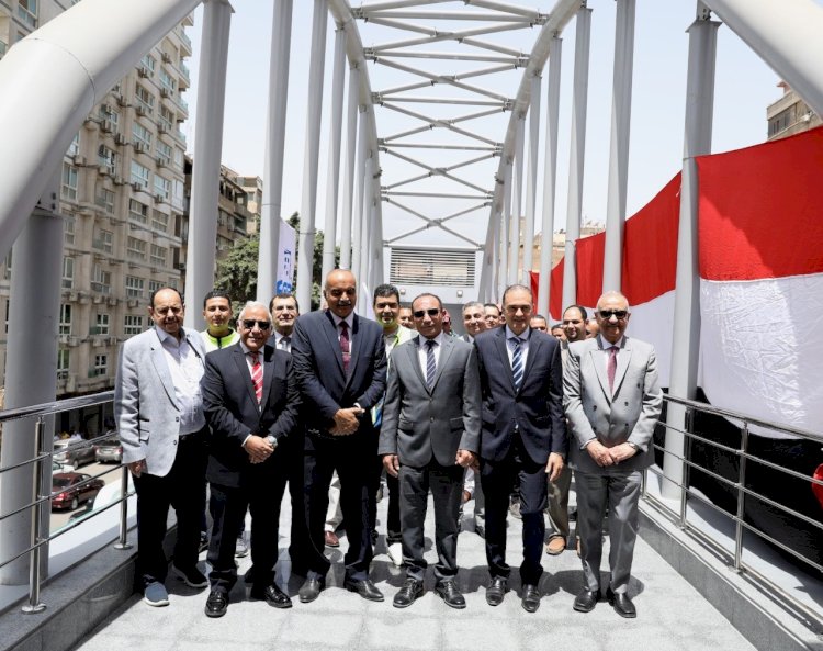 بالتعاون مع محافظة الجيزة .. البنك الأهلي يفتتح كوبري المشاة الجديد بمنطقة الدقي