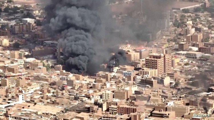 حالة من التخبط بعد سماع انفجار في محيط القصر الرئاسي بالسودان