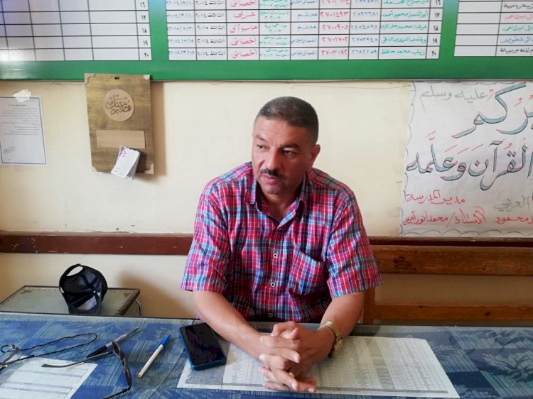 مدير تعليمية أبوتشت يتفقد سير العملية التعليمية بمدرسة نجع غلاب الإبتدائية