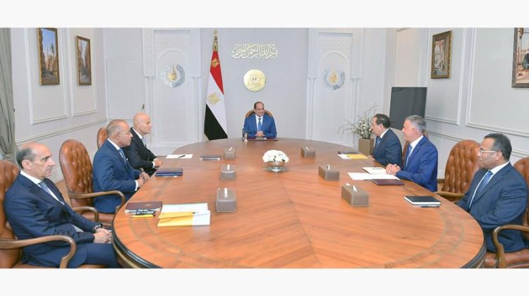الرئيس السيسي يستقبل الرئيس التنفيذي لشركة إيني الإيطالية
