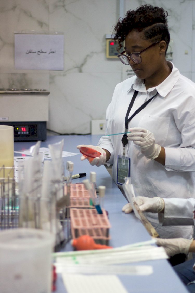 الزراعة المركزي لمتبقيات المبيدات ينظم برنامج  تدريبي متخصص لمتدربة من بتسوانا