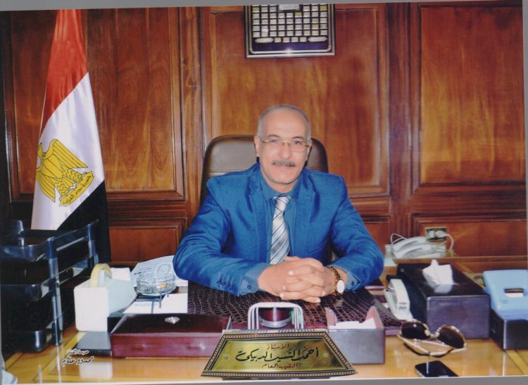 "العلوم الصحية": 430 ألف "أخصائي وفني" يستفيدون من قرارات الرئيس الداعمة لدخولهم اليوم