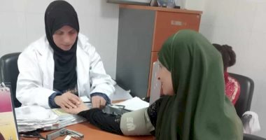 حياة كريمة.. صحة المنيا تنظم قافلة طبية لأهالى قرية 7 بمركز المنيا 