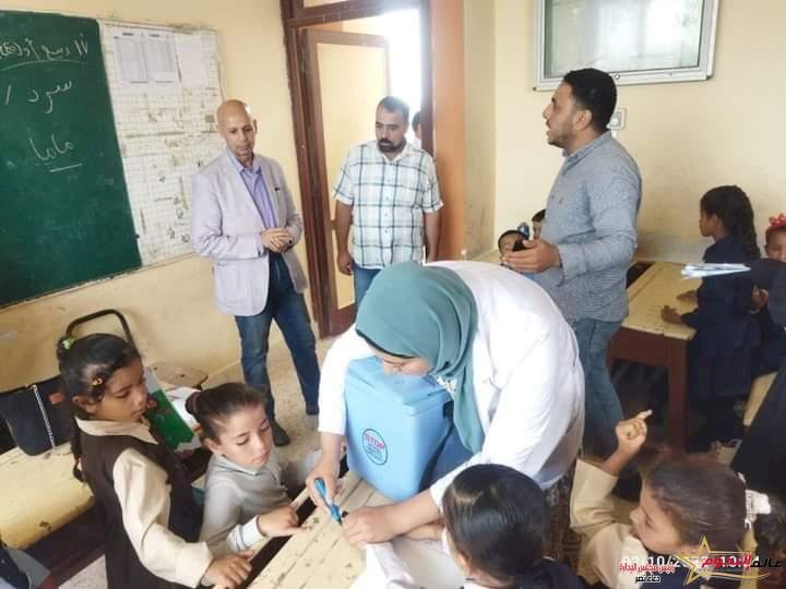 وكيل صحة المنيا: تطعيم طلبة المدارس ضد الالتهاب السحائي والتطعيم الثنائي آمن تماما