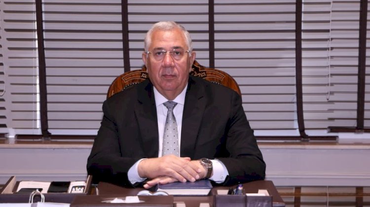 نيابة عن الرئيس القصير يشارك في الملتقي العالمي للغذاء بروما