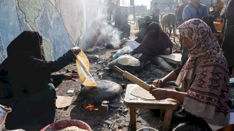 الجوع والحرب يفتكان بغزة.. وتل أبيب: إطالة أمد الحرب أمر حتمي