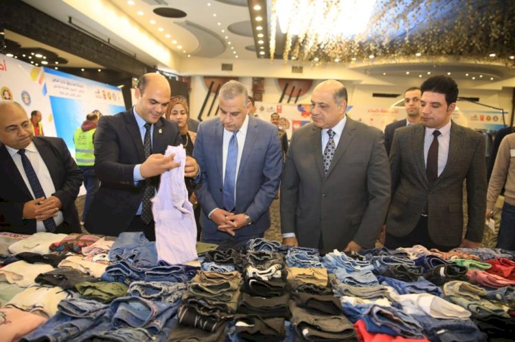 "الفقي"يفتتح دكان الفرحة بالتعاون مع" صندوق تحيا مصر"