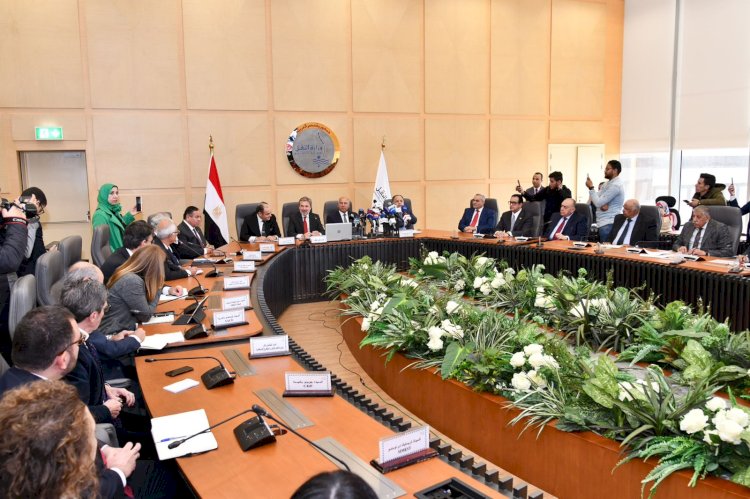 وزير النقل يوقع مع  سفير إيطاليا اتفاقية بشأن النقل الدولي للبضائع بواسطة المركبات البرية المقطورة باستخدام RoRo
