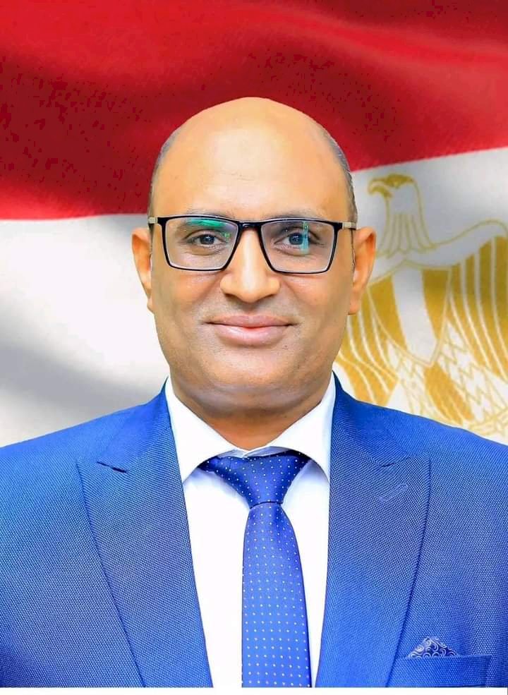 ابن سوهاج  يفوز بجائزة الشارقه للإبداع العربى فى مجال أدب الطفل