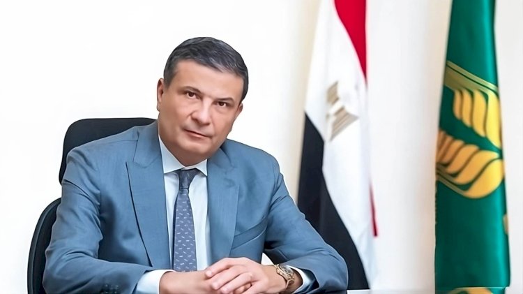رئيس البنك الزراعي المصري: تحرير سعر الصرف سيؤدي لتنشيط الانتاج واستقرار اسعار السلع وتخفيض التضخم