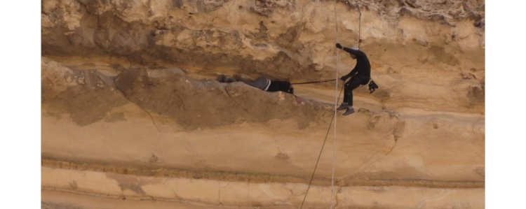 الداخلية: انقاذ طالب من اعلي جبل بالقاهرة