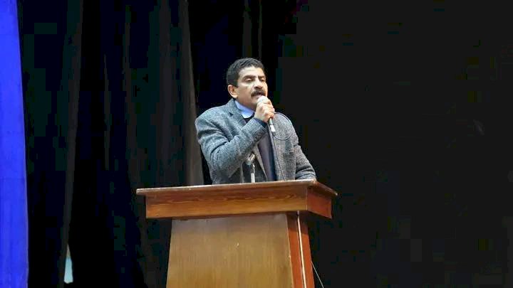 علي قد الأحزان شعر مصطفي معاذ