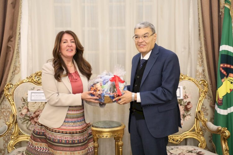 محافظ المنيا يستقبل هيرو السفيرة الأمريكية بالقاهرة لبحث سبل التعاون المشترك