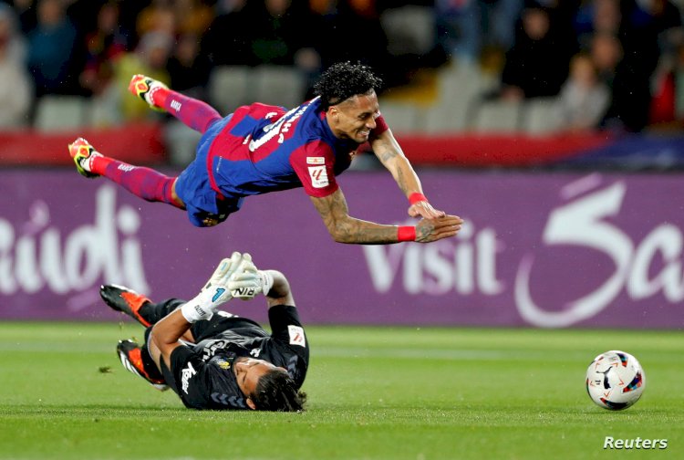برشلونه يفوز علي لاس بالماس ويحافظ علي سجله بلا هزائم للمباراة الـ 9 علي التوالي