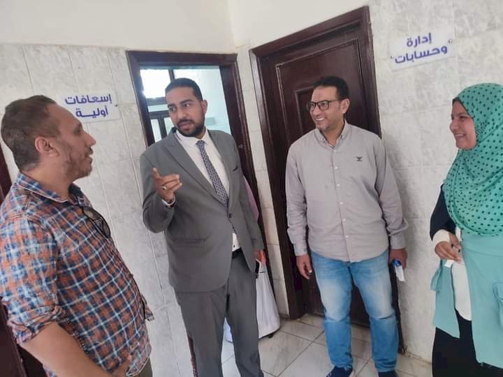 إحالة طبيب الوحدة الصحية بجزيرة الدوم بقنا وعدد من العاملين بها للتحقيق