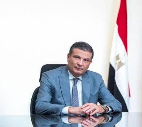 "القصير"يقدم التهنئة ل"فاروق"ويتمني له التوفيق في خدمة بلدنا الغالية