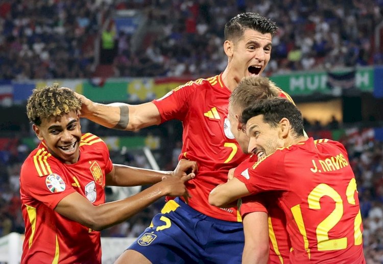 إسبانيا في نهائى كأس الأمم الأوروبية بعد فوزها على فرنسا في مباراة مثيرة