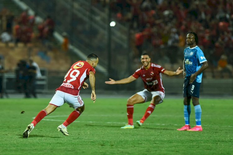 السويسري يتحدى الكرواتي.. تشكيل الأهلي وبيراميدز لمباراتهما اليوم