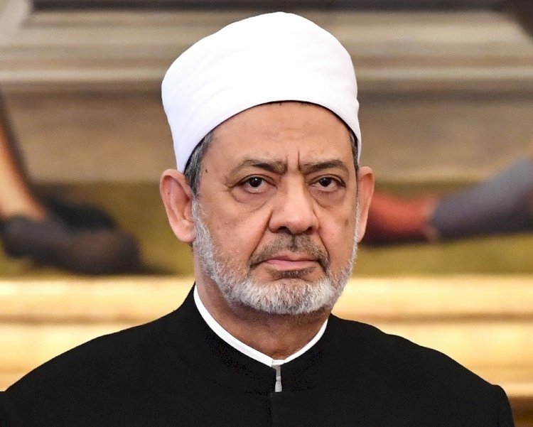 شيخ الأزهر مهنئًا الرئيس بعيد ثورة يوليو: كانت ميلادًا لفجر جديد