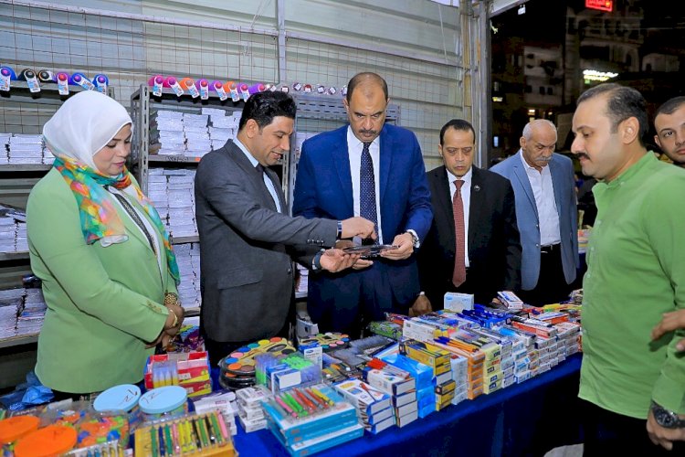 "سراج" يتفقد اهلا مدارس لبيع المستلزمات المدرسية والسلع الغذائية باسعار مخفضة