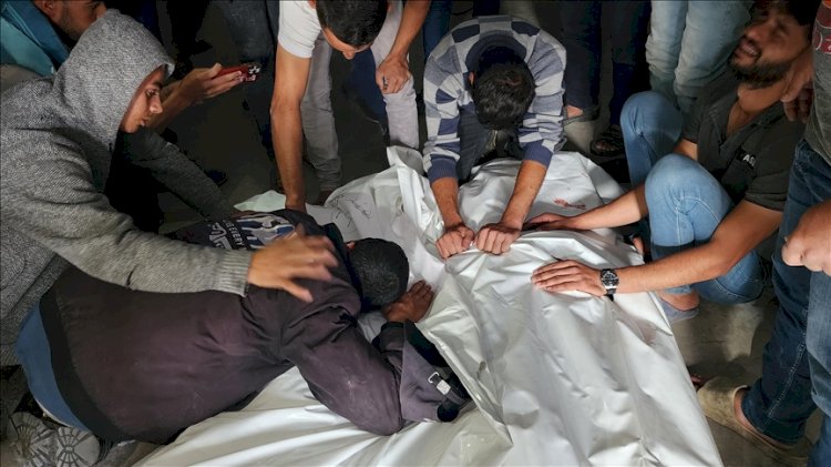 استشهاد 8 فلسطينيين في قصف للاحتلال الإسرائيلي