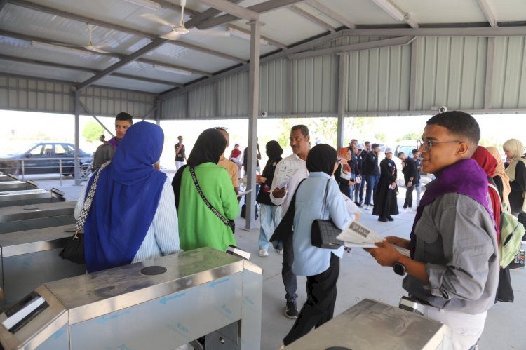 رئيس جامعة جنوب الوادي يتابع انتظام العملية التعليمية بكليات الجامعة