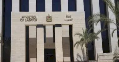 وزارة العمل: تفقد برامج التدريب المجانية لتأهيل الشباب بقرى ومراكز المنيا