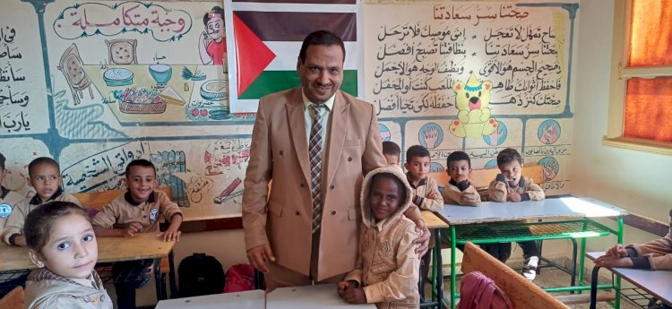 مدير عام التعليم بأبوتشت يشيد بانتظام الدراسة بالحبيلات الشرقية ويكرم رئيس أمناء الجربة