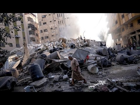 20 شهيدًا وعشرات المصابين في قصف منزلين بغزة