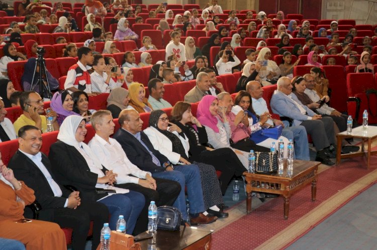 تحت شعار "حكاية شعب".. المرأة الأقصرية تحتفل بانتصارات أكتوبر