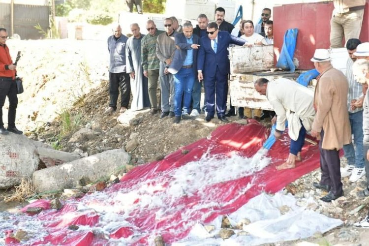 إلقاء مليون وحدة زريعة بلطى نيلى بالمنصورة