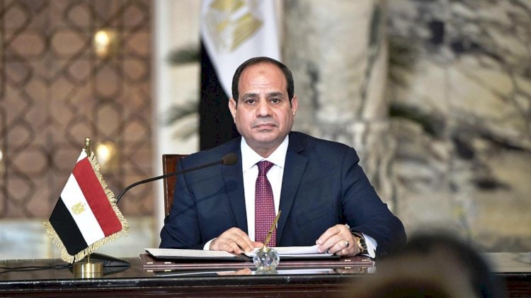 السيسي يعزي ترامب في ضحايا حادث الطائرة الأمريكية
