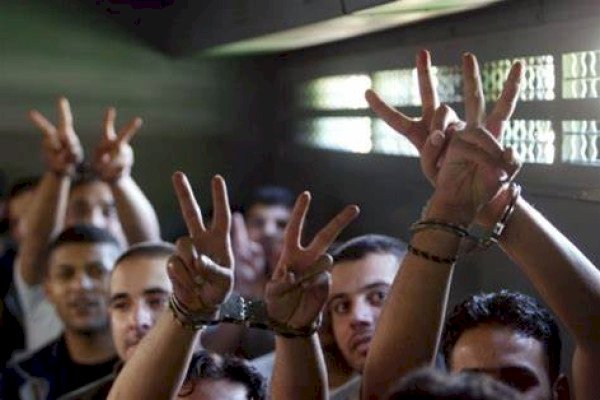 هيئة الأسرى: 9500 فلسطيني في سجون الاحتلال