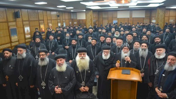اجتماع مجمع كهنة إيبارشية المنيا بحضور الأنبا مكاريوس