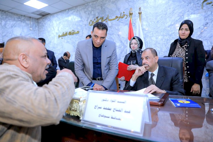 سراج يستمع لمطالب المواطنين في اللقاء الجماهيري الاسبوعي