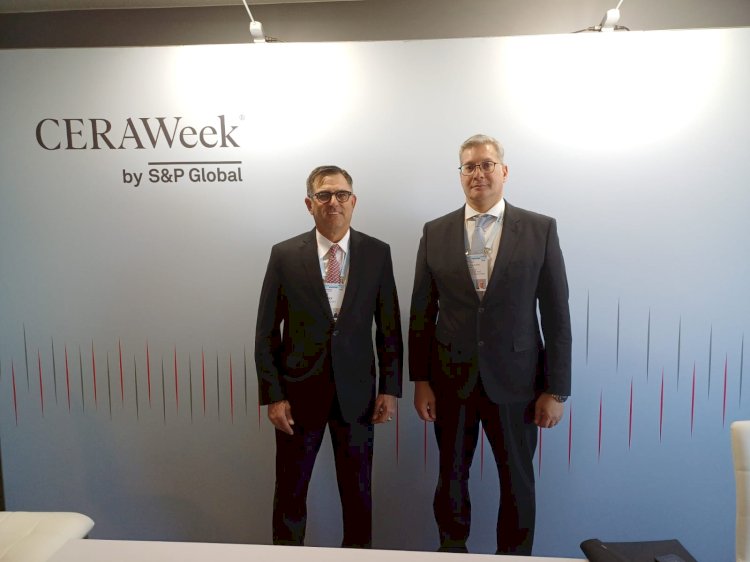وزير البترول يعقد مباحثات ثنائية مع شركة هاليبرتون علي هامش مؤتمر CERAWEEK