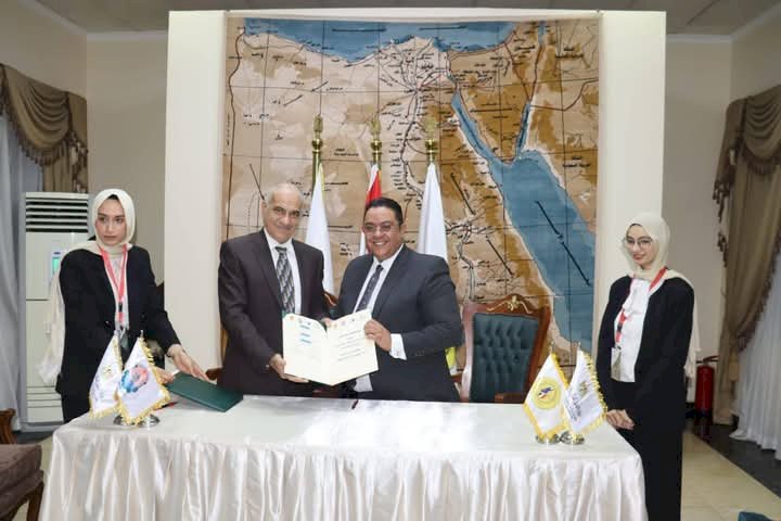 بروتوكول تعاون بين جامعة اسوان  ومعهد إعداد القادة لتعزيز قدرات الكوادر الجامعية