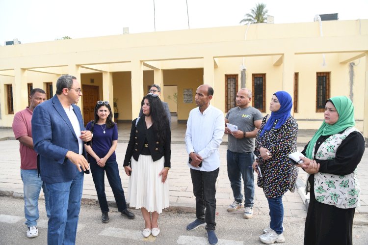 محافظ قنا ووفد من الأمم المتحدة يتفقدون مواقع مشروع السياحة الريفية بقرية دندرة