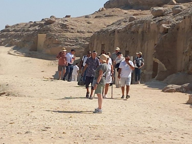 توافد سياحي غير مسبوق على مناطق المنيا الأثرية من جنسيات متعددة