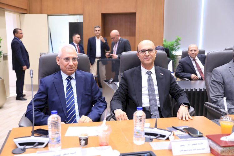 برئاسة وزير التعليم العالي: رئيس جامعة المنيا يشهد اجتماع مجلس الجامعات الأهلية
