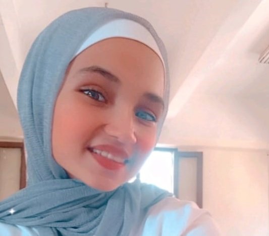 مبروك النجاح الباهر بالثانوية العامة يا أجمل سارة