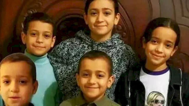 بعد أيام من رحيل الأبناء الستة.. وفاة والد أطفال المنيا بمستشفى أسيوط
