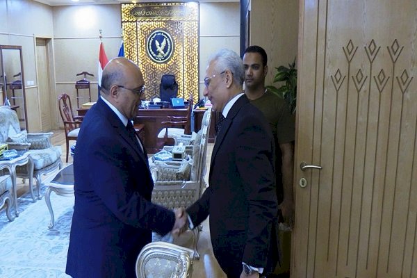 رئيس جامعة المنيا يهنئ مديرأمن المنيا الجديد ويؤكد استمرارالتعاون