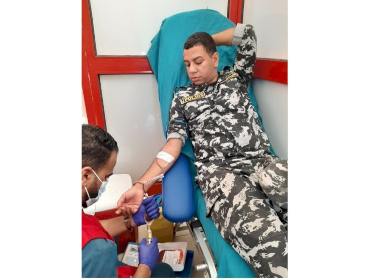 حملة للتبرع بالدم للمرضي بمديرية أمن الأقصر