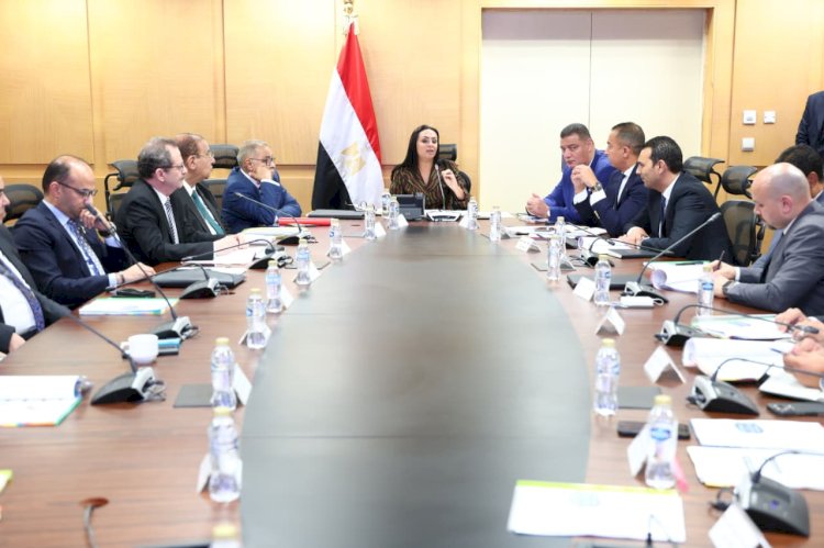 "مايا" ترأس اجتماع مجلس إدارة صندوق دعم مشروعات الجمعيات والمؤسسات الأهلية